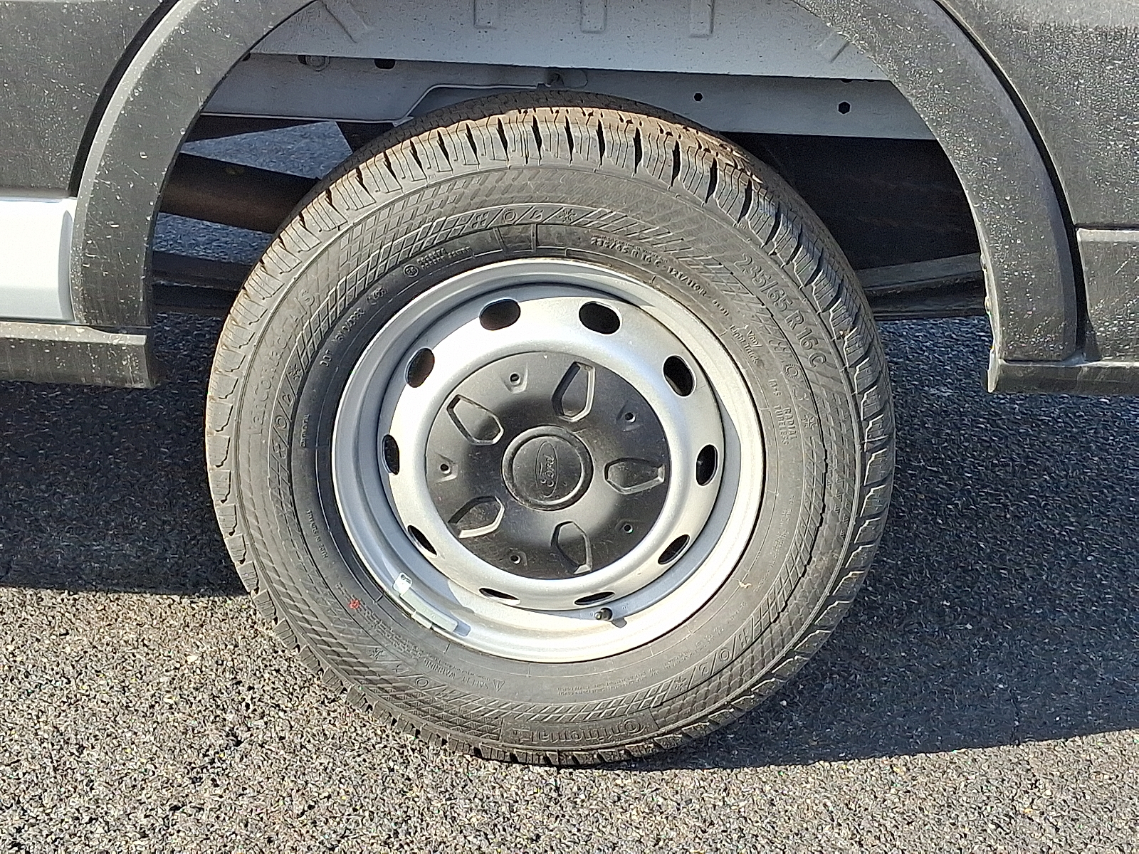 View vehicle photo 5