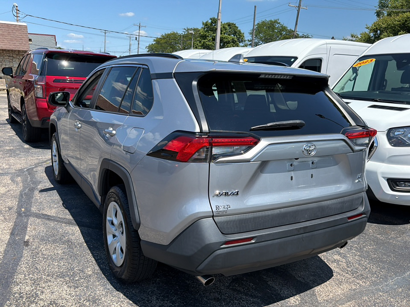 View vehicle photo 5