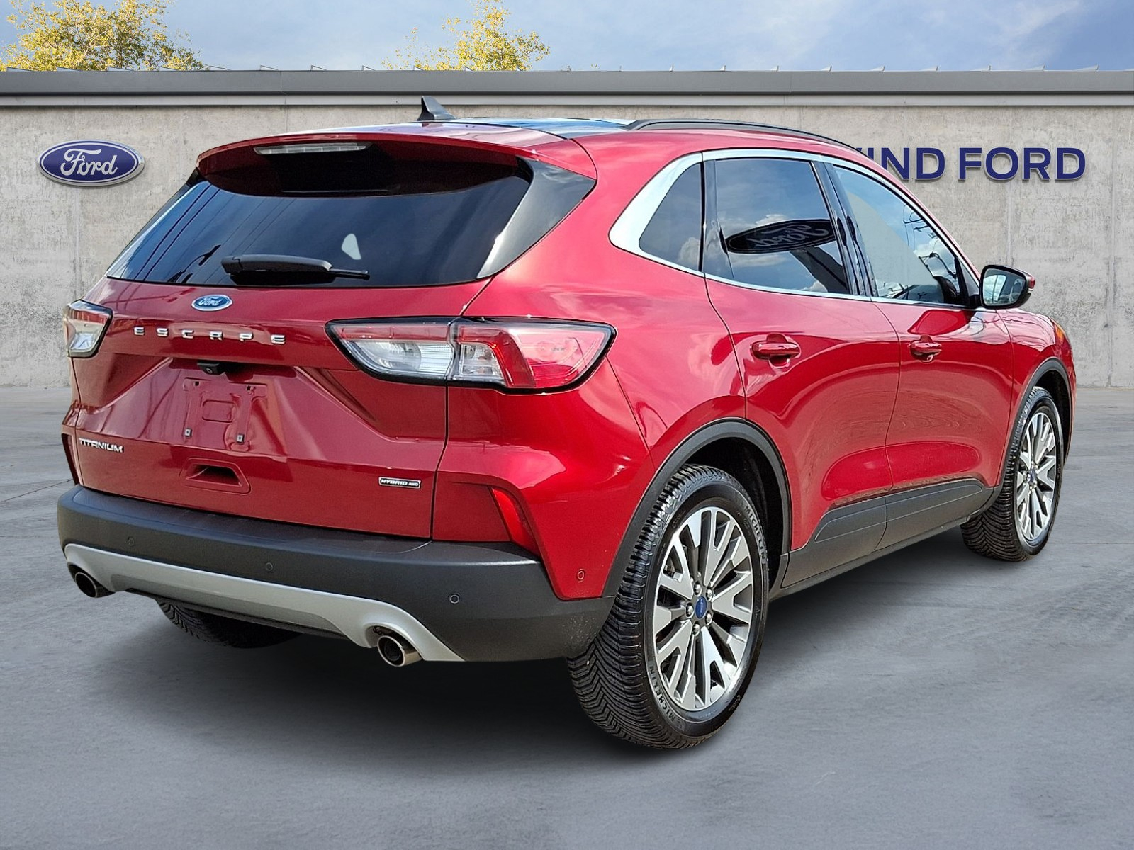 View vehicle photo 6