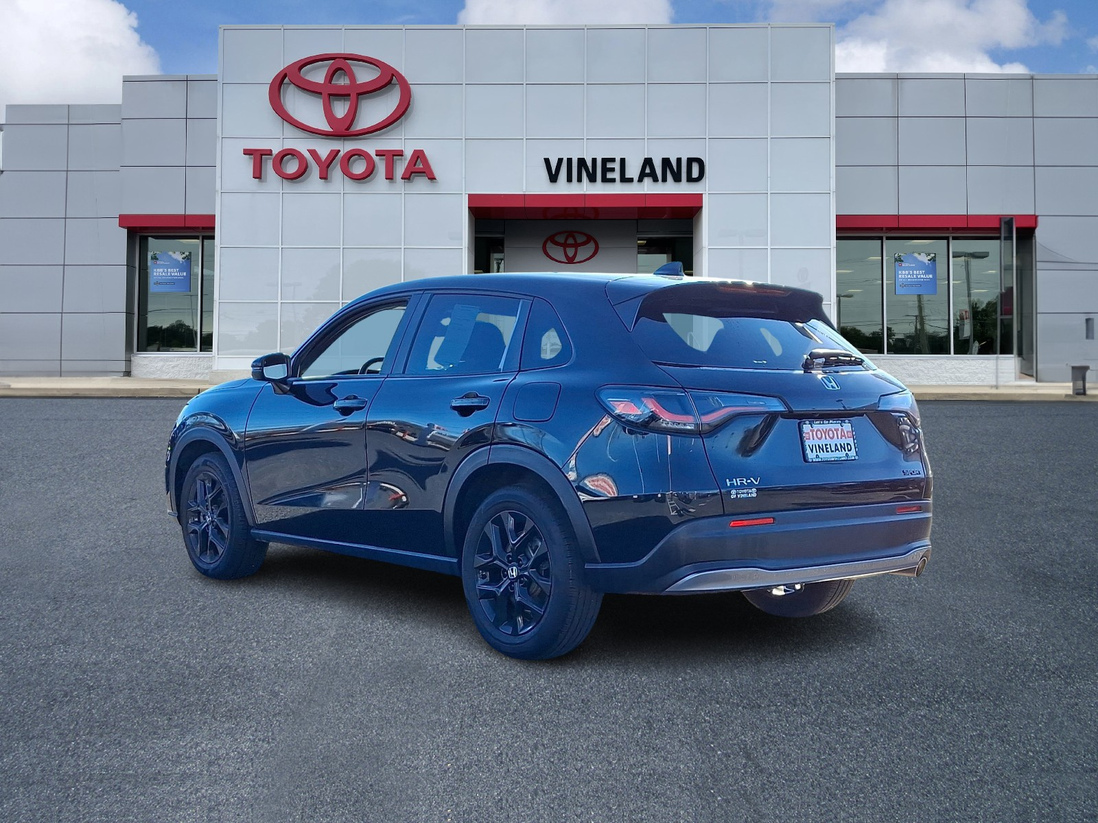 2023 Honda HR-V Sport photo 4