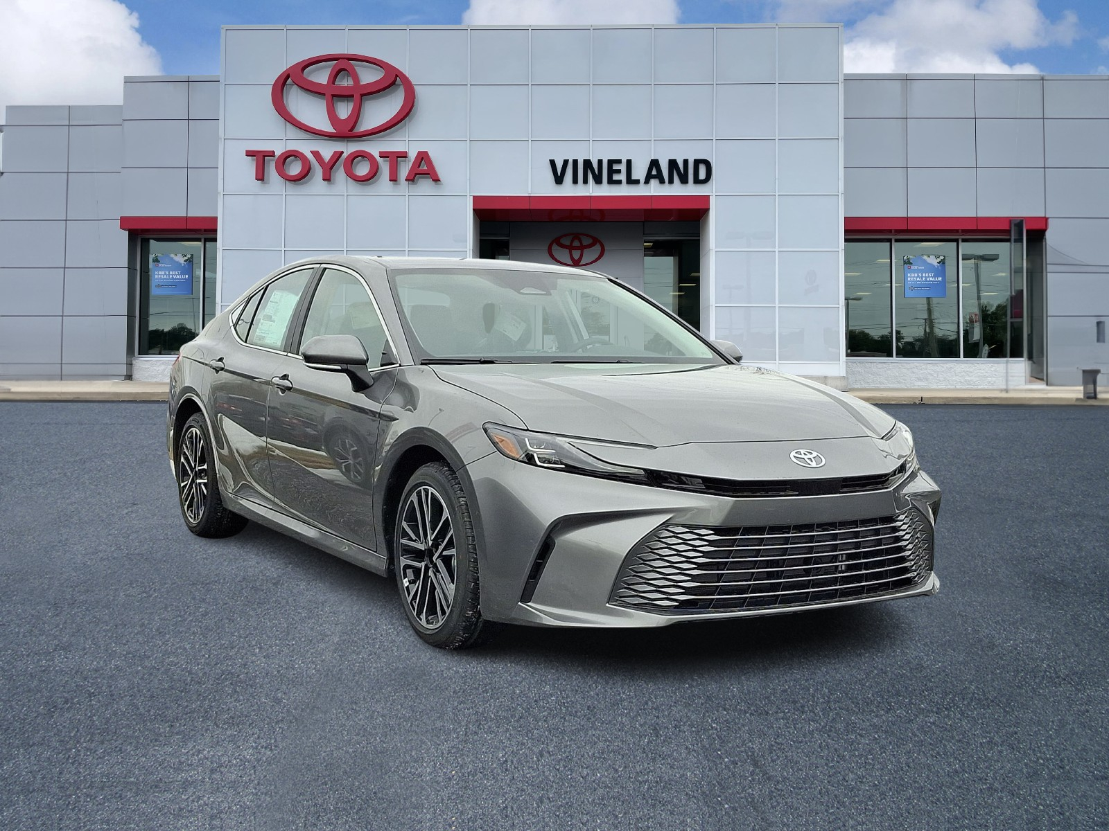 2026 Toyota Camry XLE's photo
