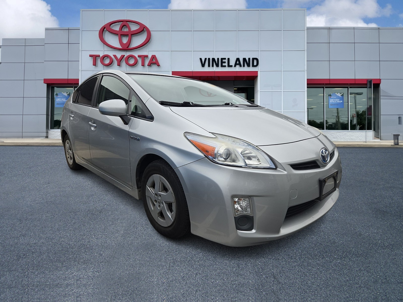 2010 Toyota Prius's photo