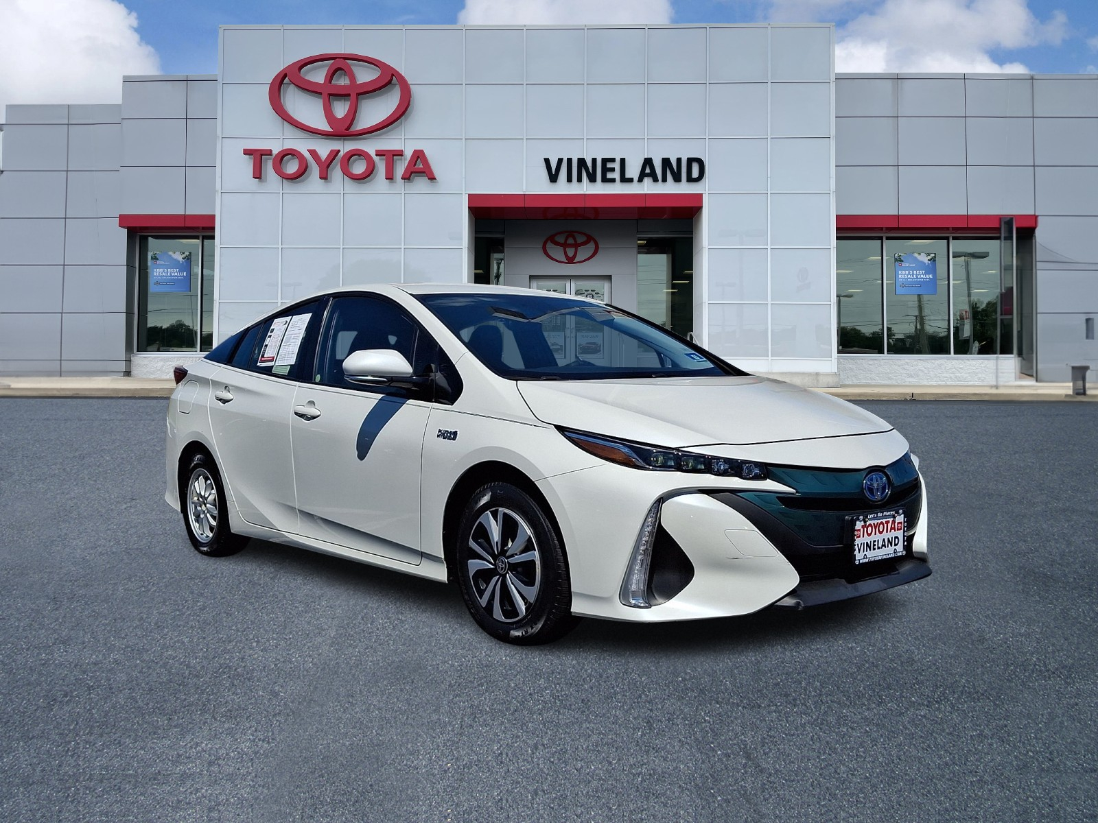 2018 Toyota Prius Prime Premium's photo