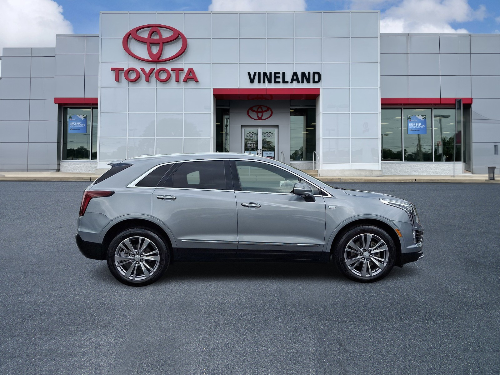 Used 2023 Cadillac XT5 SUV