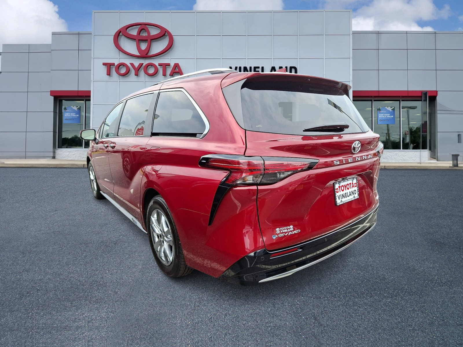 New 2026 Toyota Sienna Van
