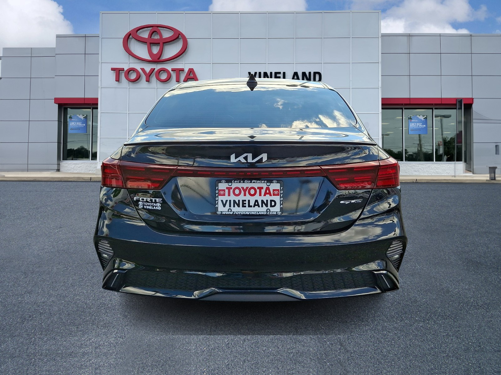 Used 2023 Kia Forte Sedan