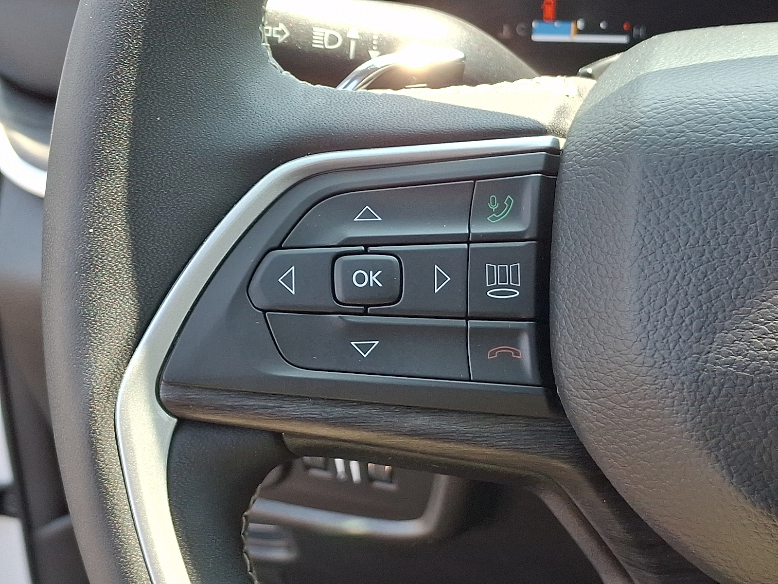 Used 2023 Jeep Grand Cherokee SUV