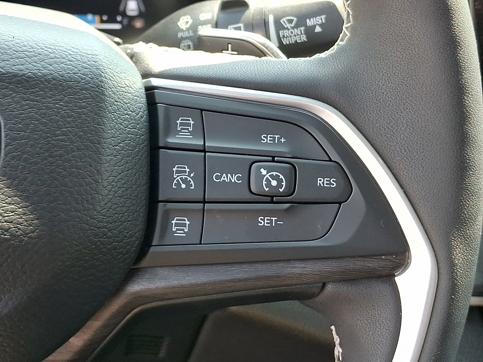 Used 2023 Jeep Grand Cherokee SUV