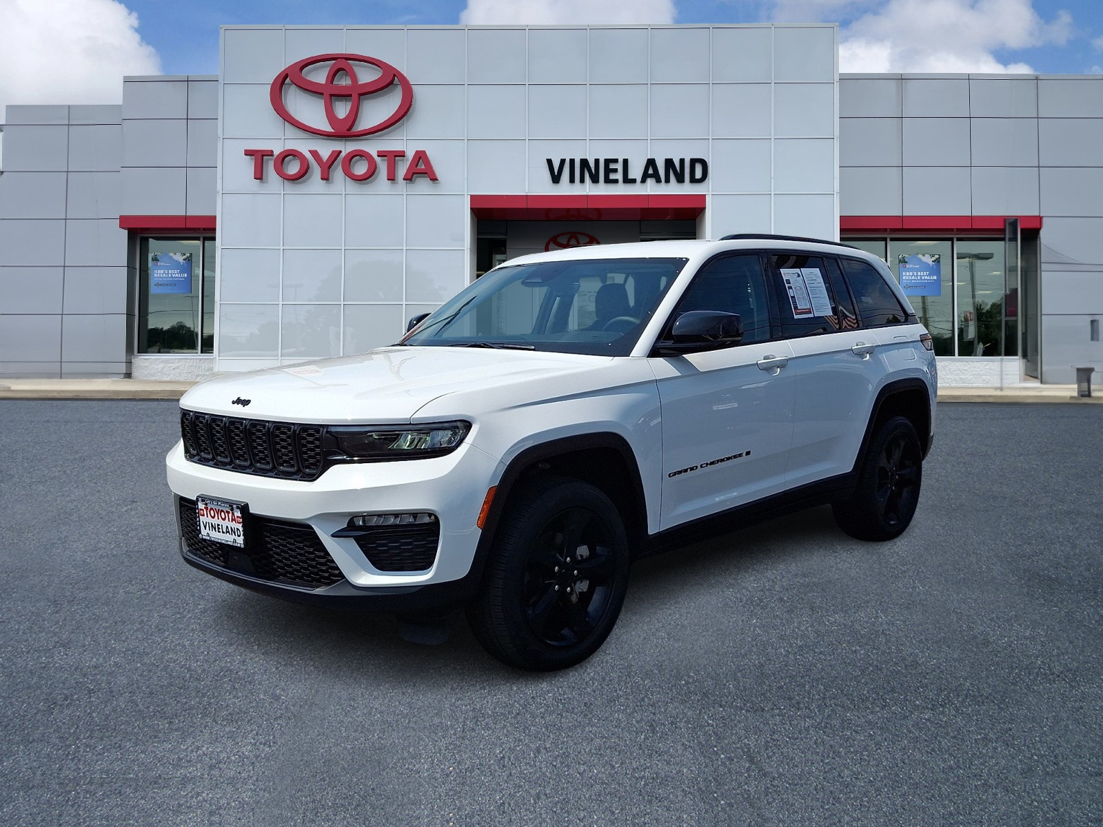 Used 2023 Jeep Grand Cherokee SUV