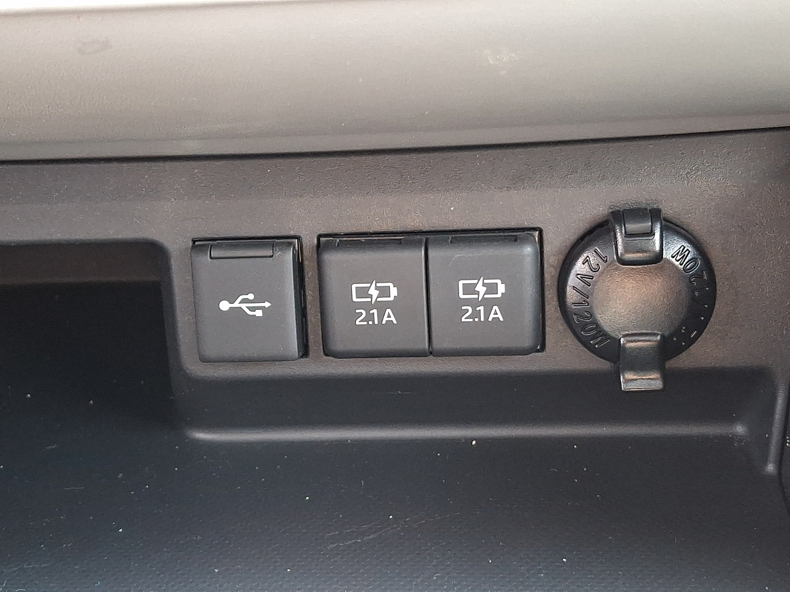 Used 2021 Toyota Highlander SUV