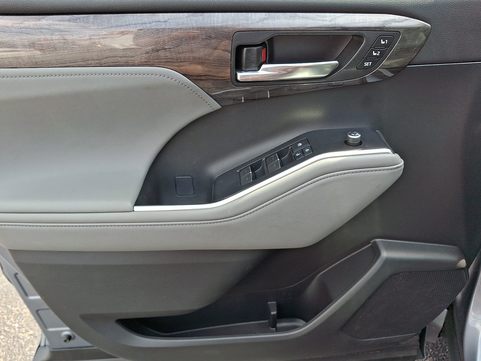 Used 2021 Toyota Highlander SUV