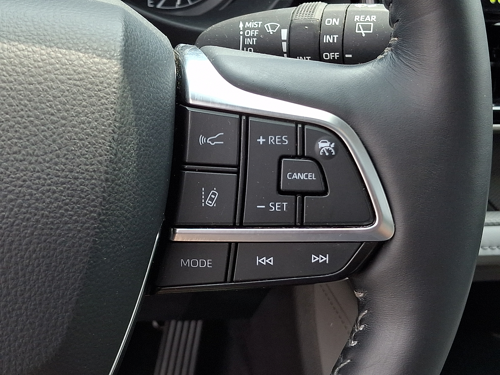 Used 2021 Toyota Highlander SUV