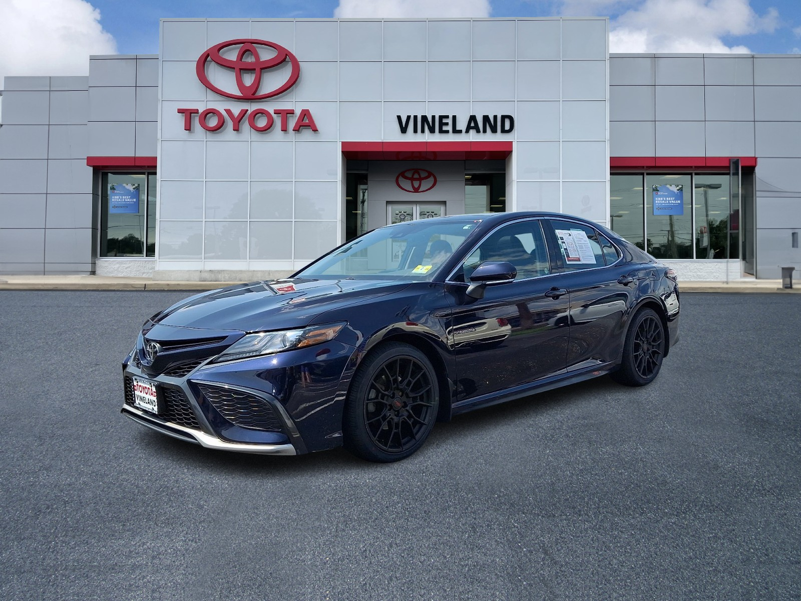 Used 2021 Toyota Camry Sedan
