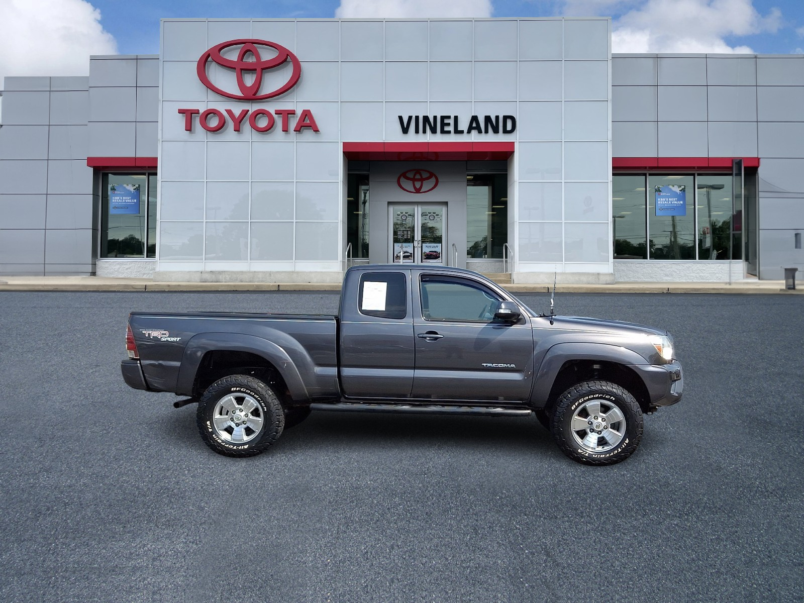 Used 2013 Toyota Tacoma Truck