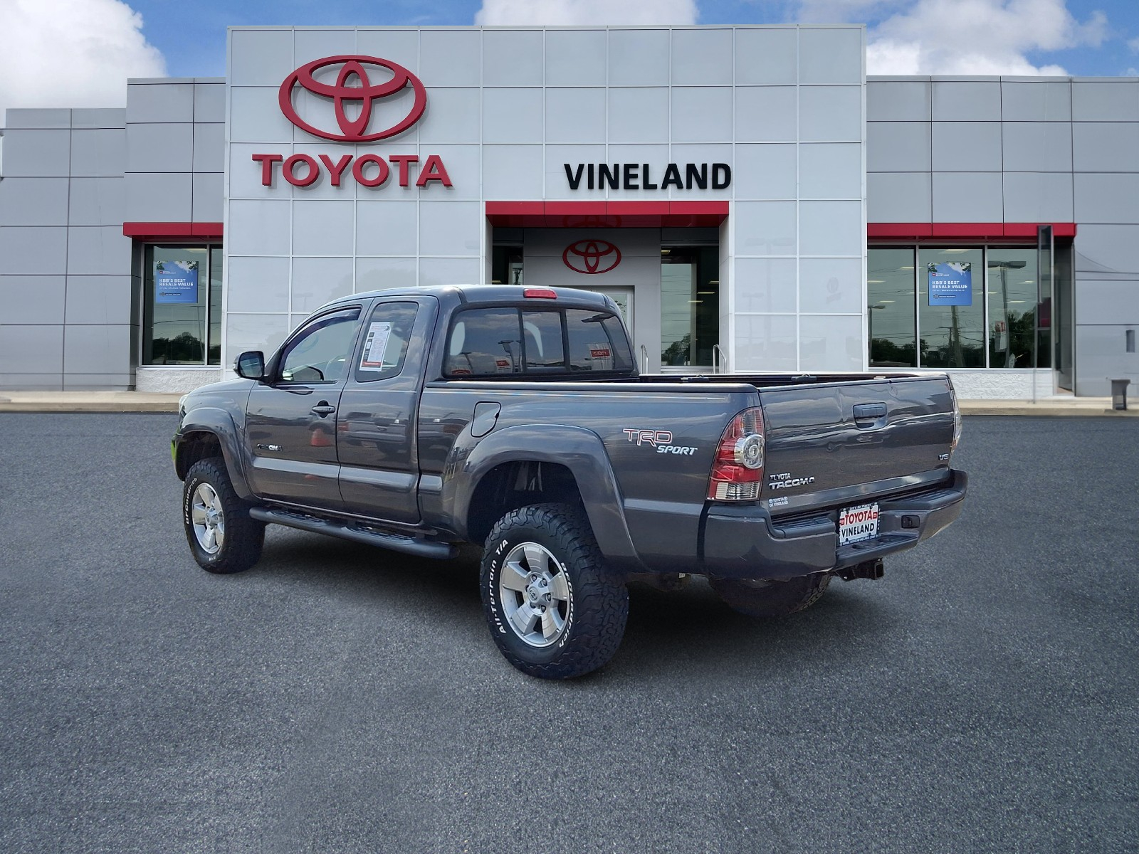 Used 2013 Toyota Tacoma Truck