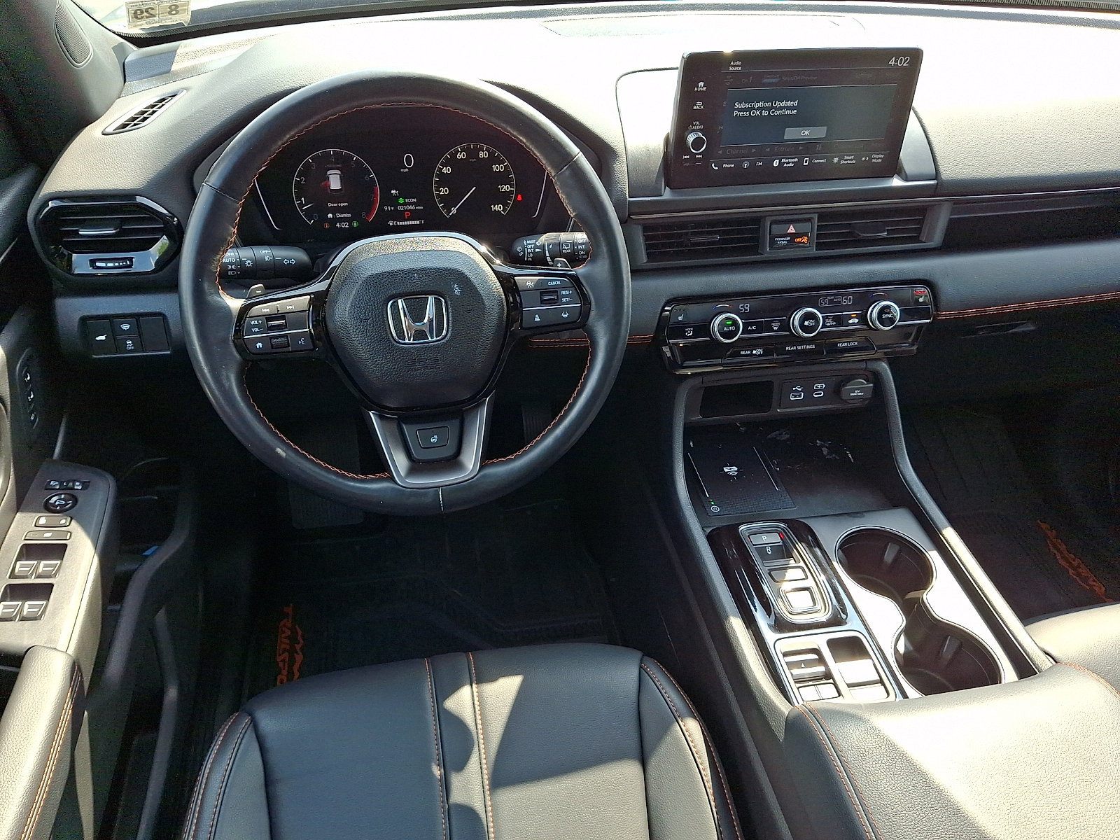 Used 2025 Honda Pilot SUV