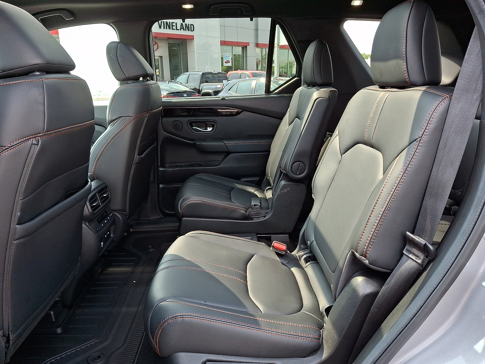 Used 2025 Honda Pilot SUV
