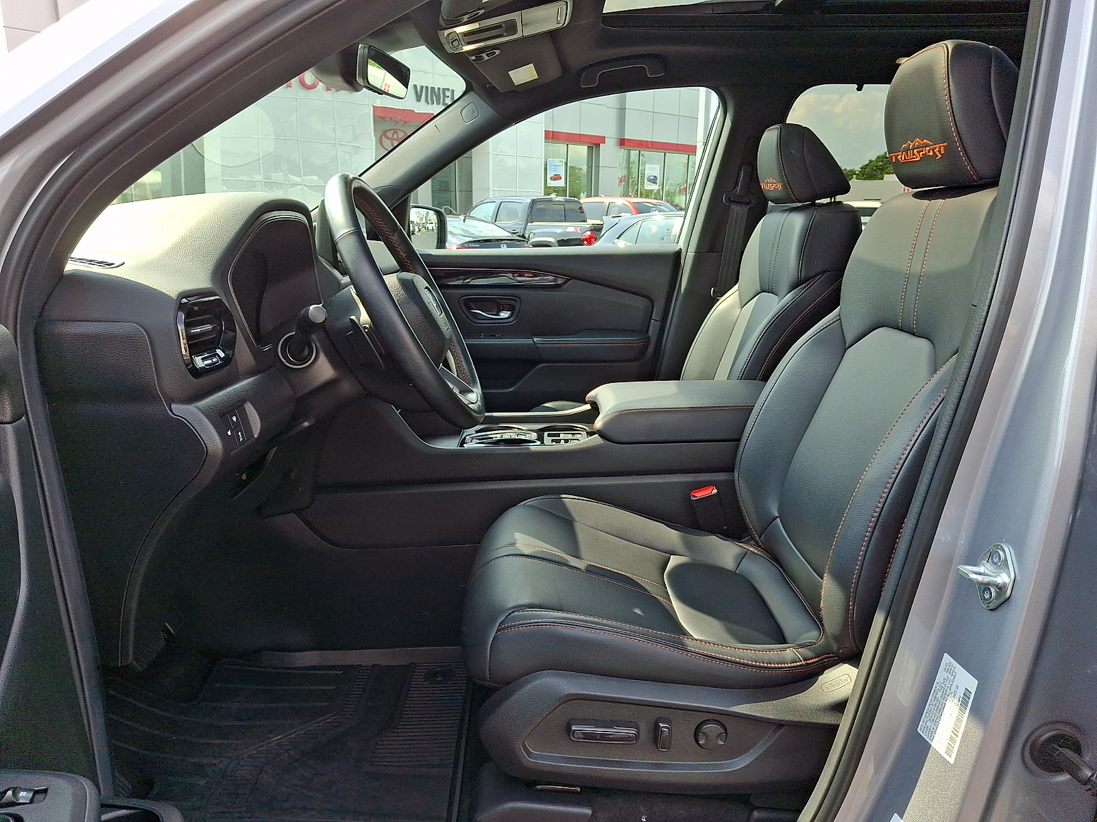 Used 2025 Honda Pilot SUV