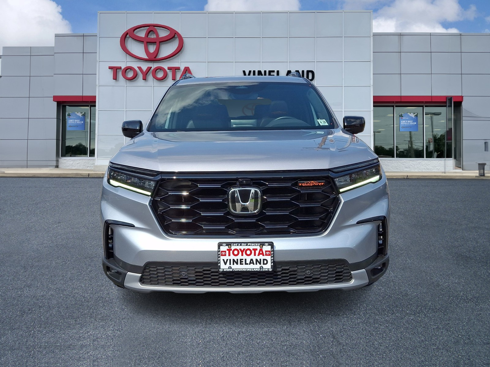 Used 2025 Honda Pilot SUV