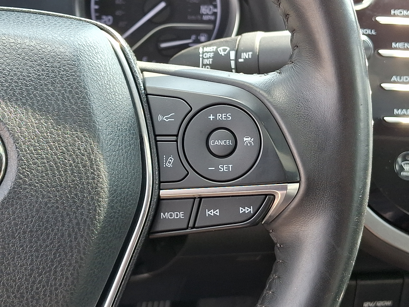 Used 2020 Toyota Camry Hybrid Sedan