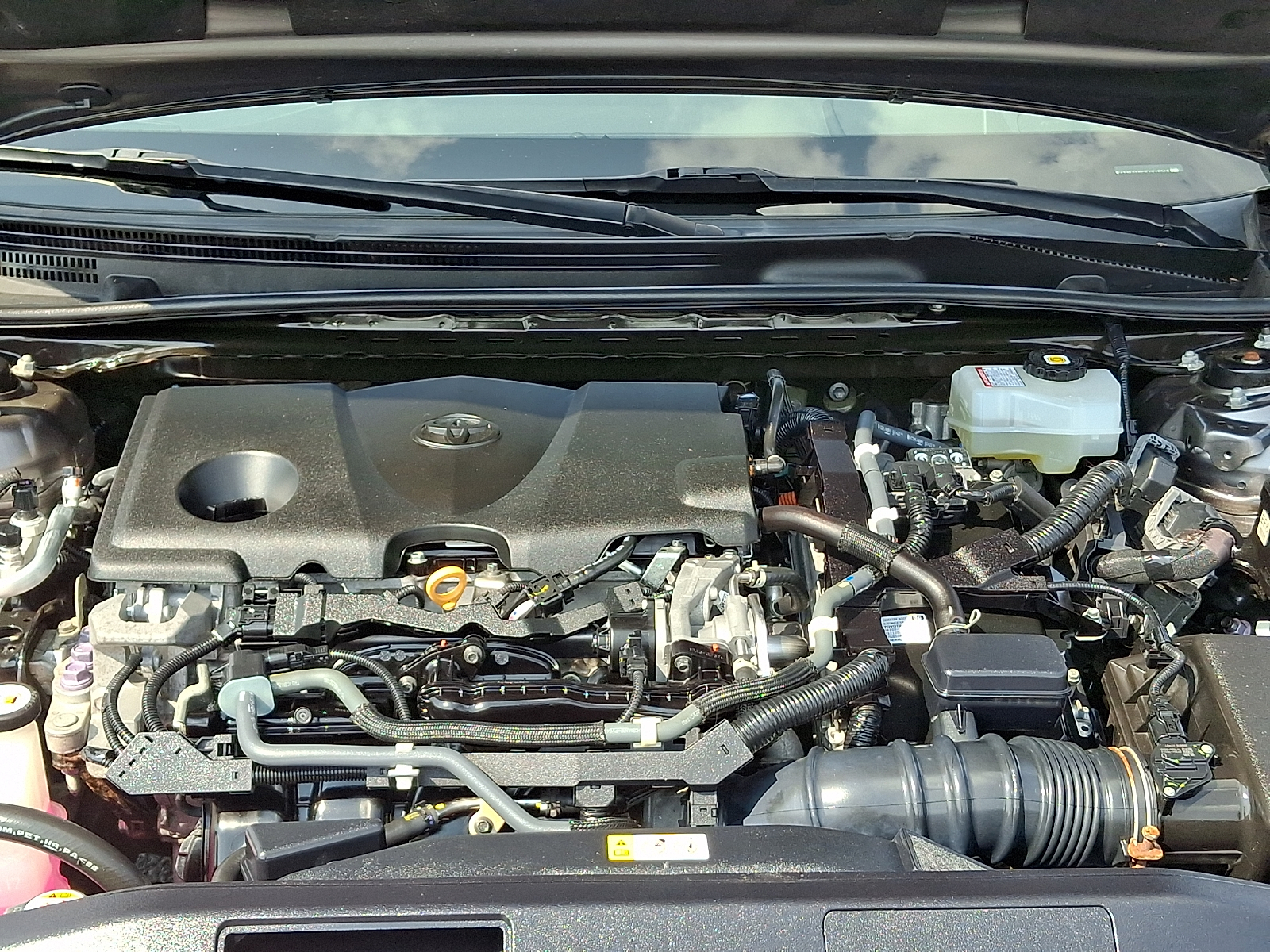 Used 2020 Toyota Camry Hybrid Sedan