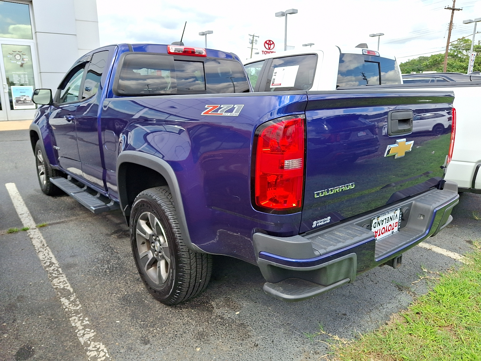 Used 2016 Chevrolet Colorado Sedan