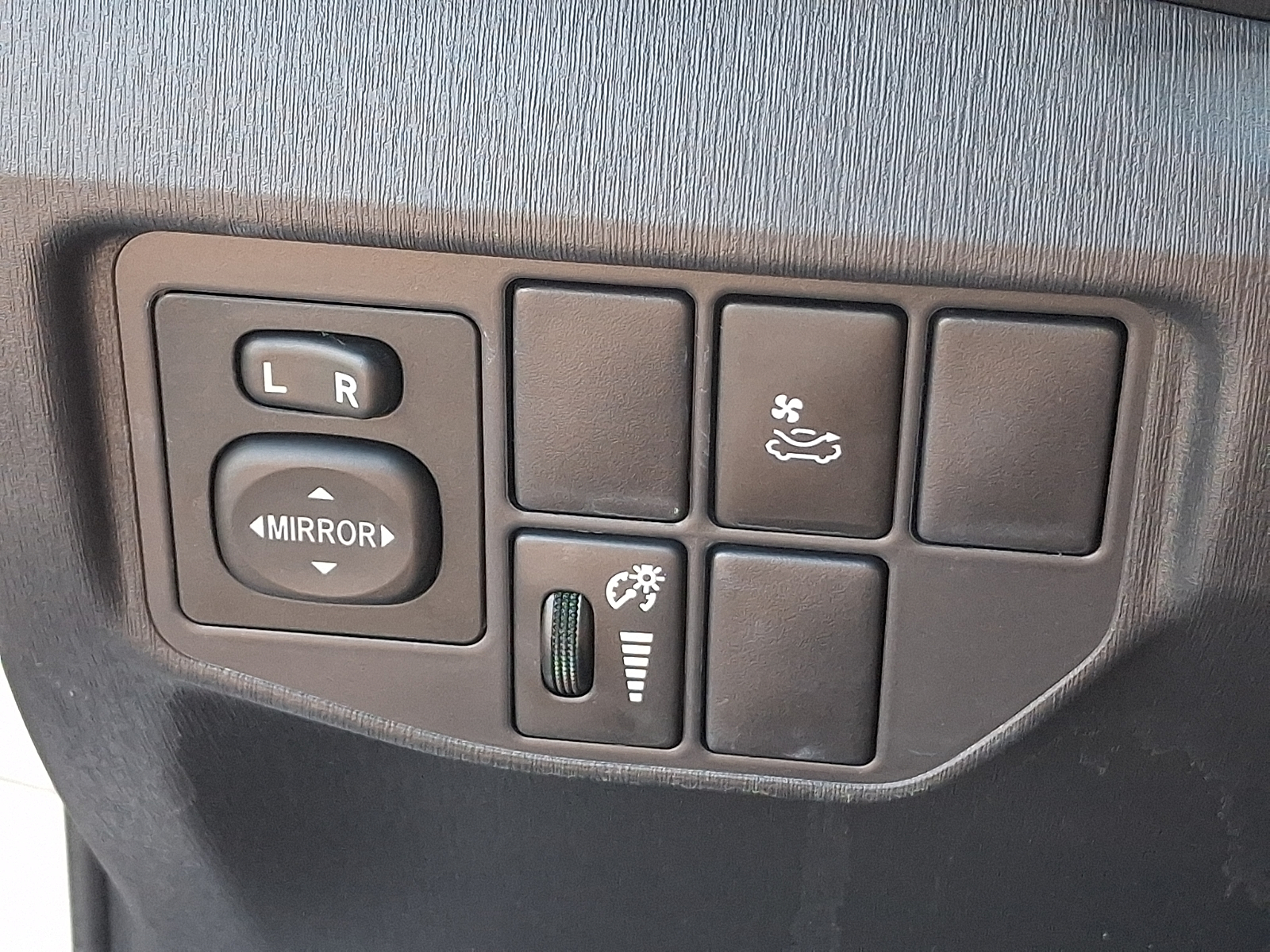 Used 2015 Toyota Prius Hatchback