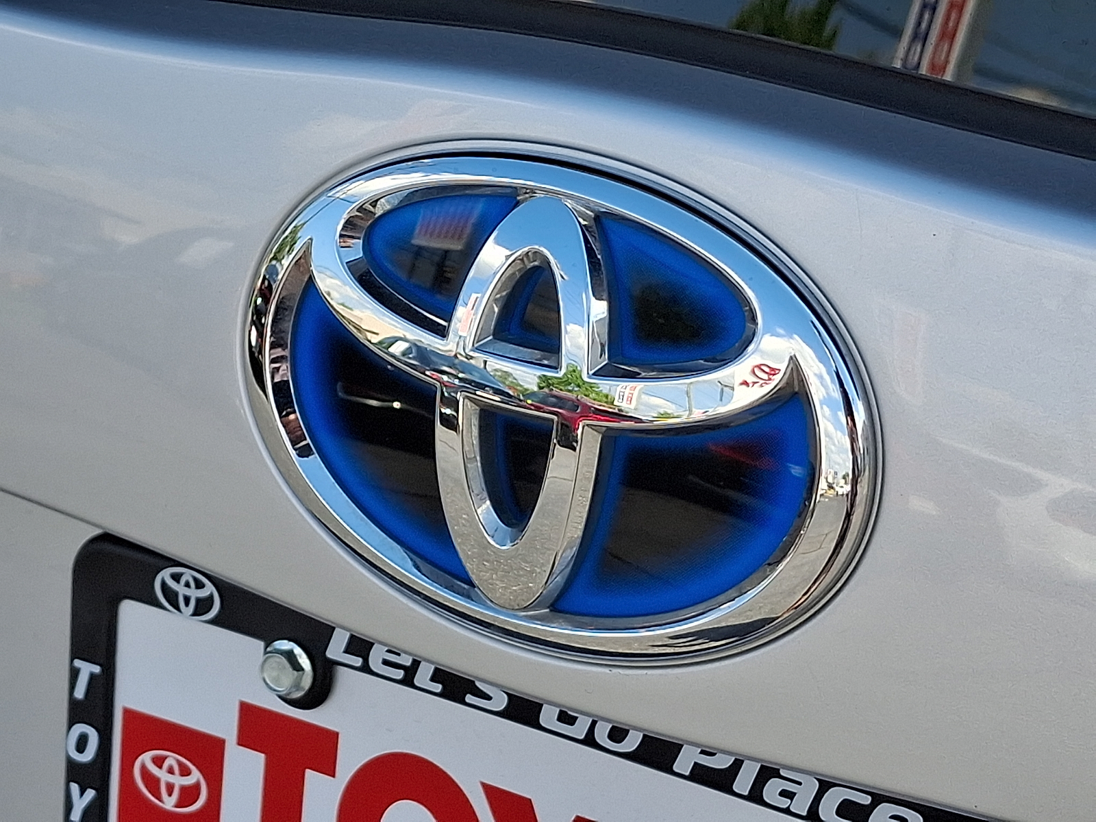 Used 2015 Toyota Prius Hatchback