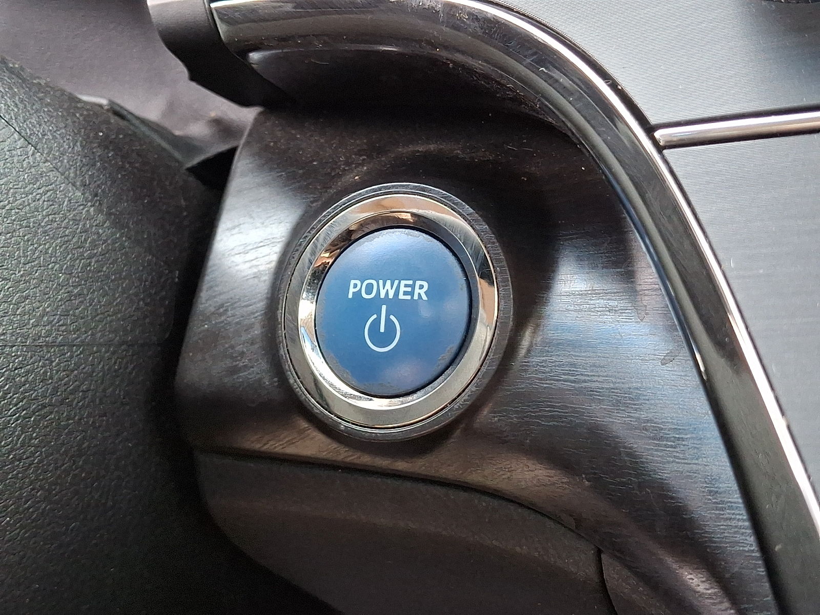 Used 2016 Toyota Avalon Hybrid Sedan