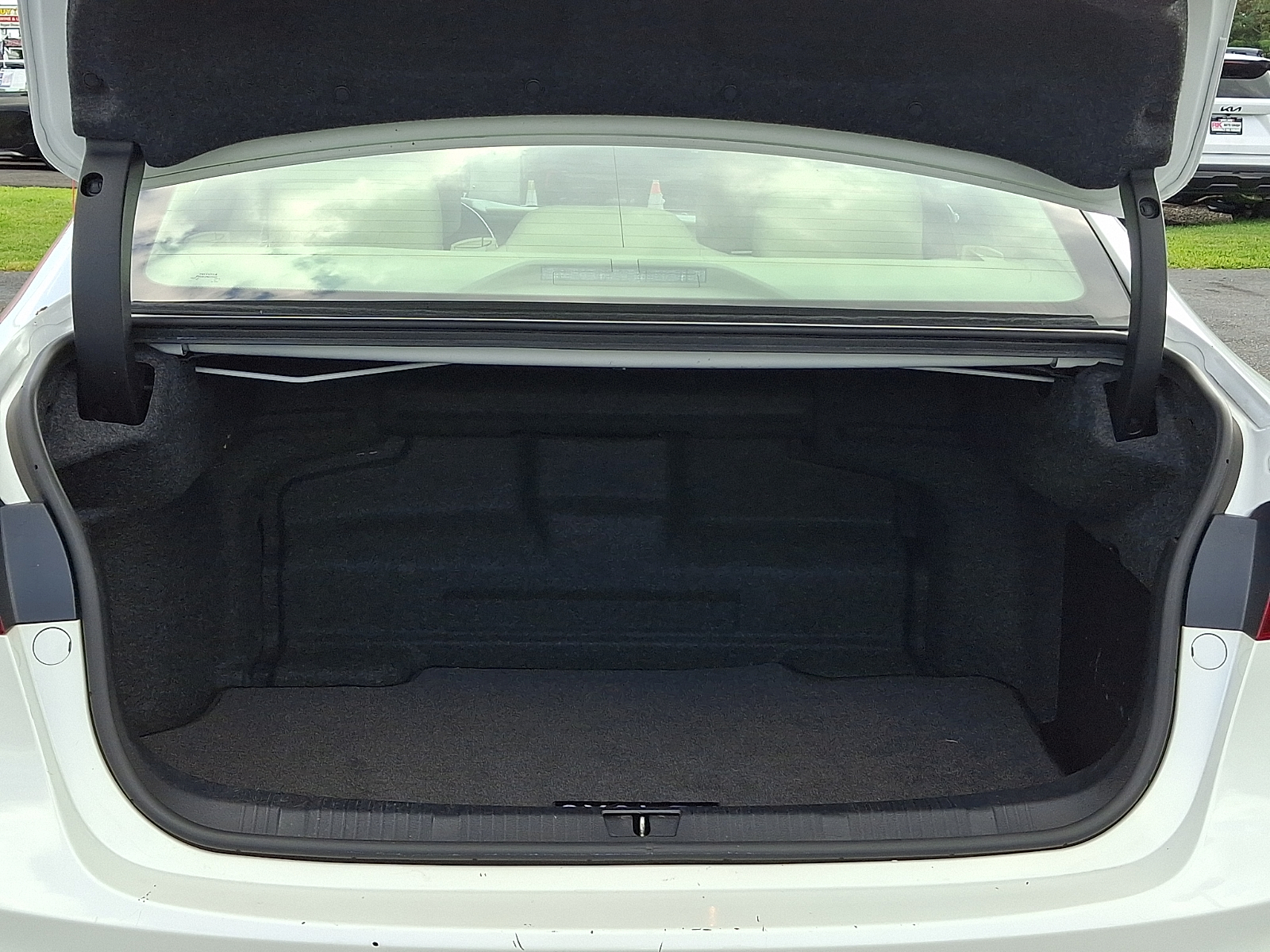 Used 2016 Toyota Avalon Hybrid Sedan