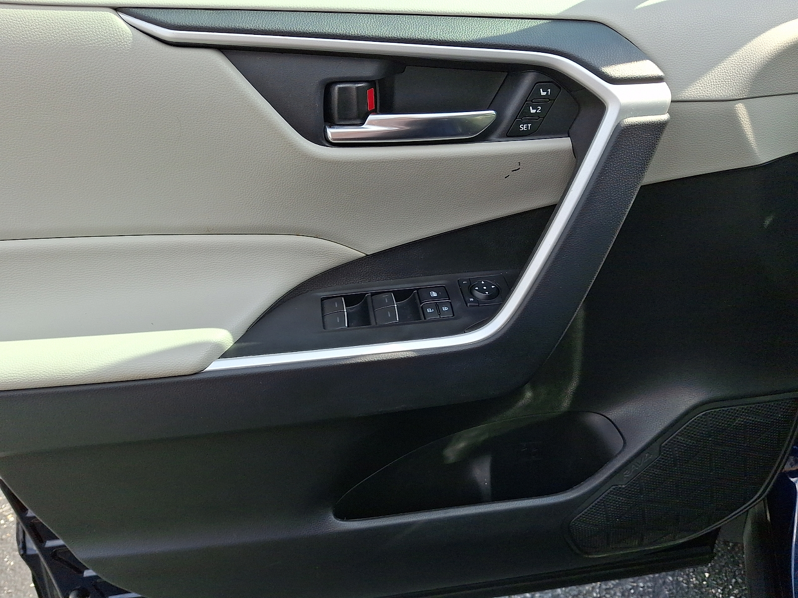 Used 2025 Toyota RAV4 SUV
