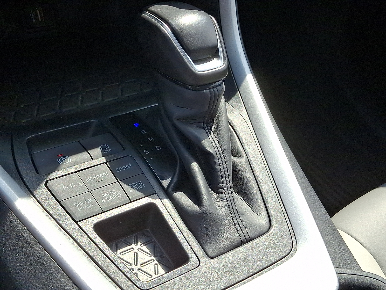Used 2025 Toyota RAV4 SUV
