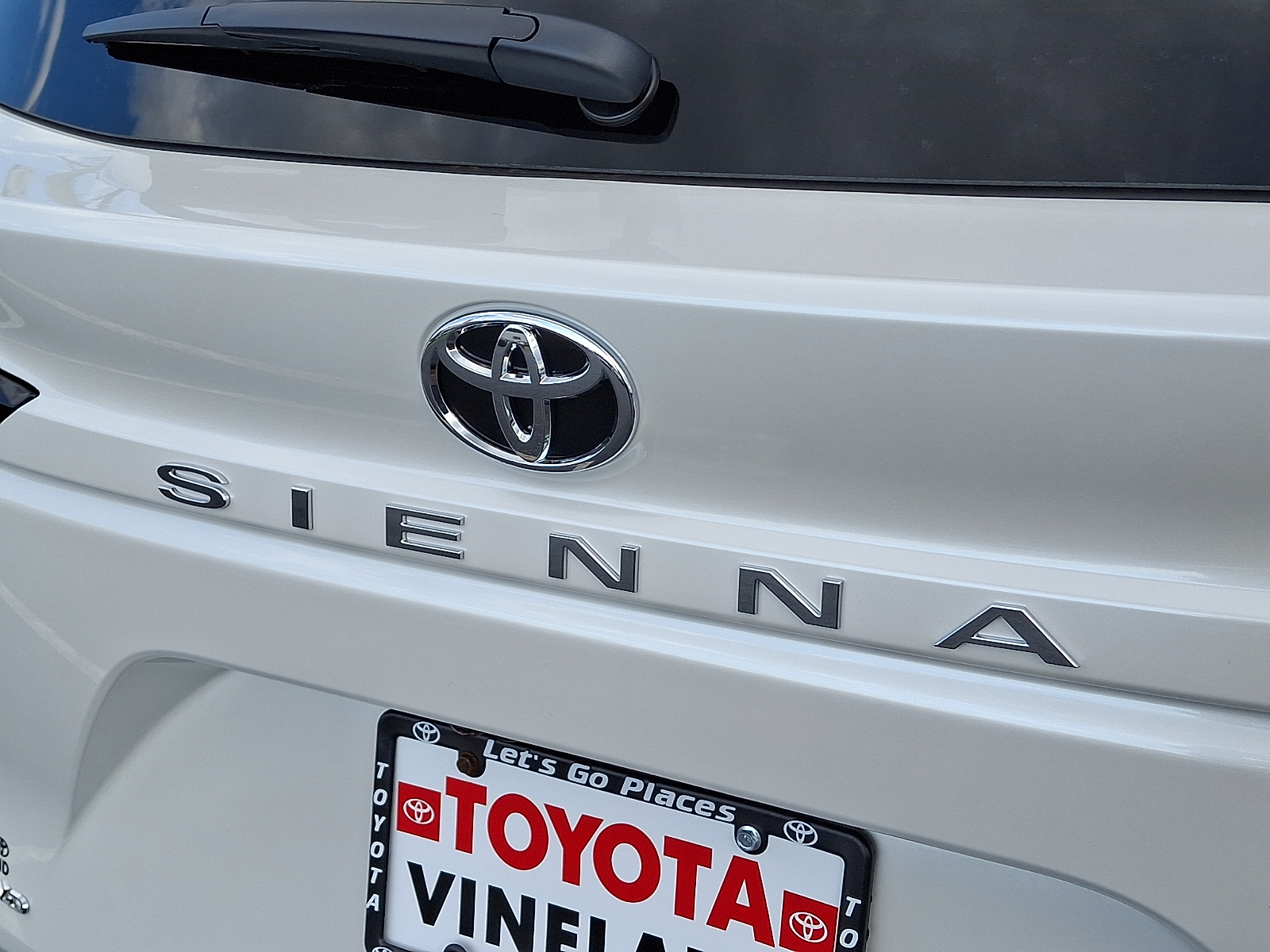New 2026 Toyota Sienna Van