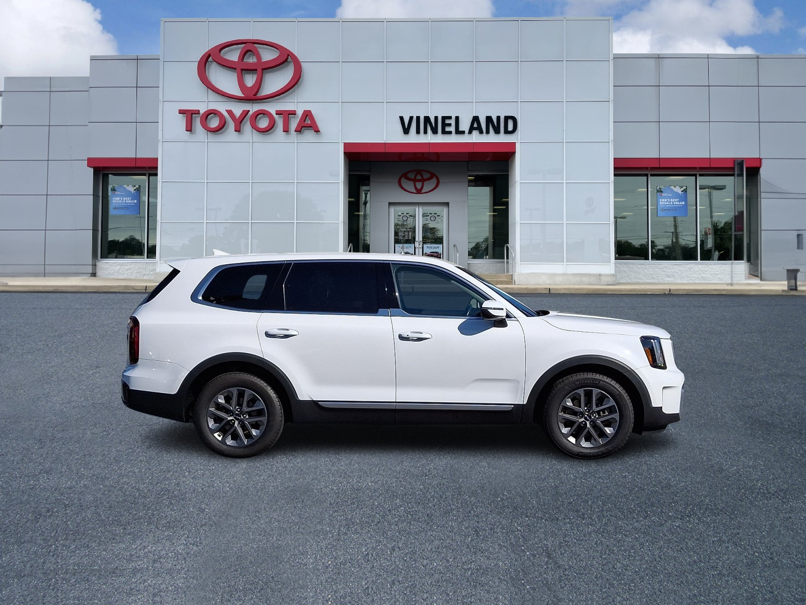 Used 2024 Kia Telluride SUV