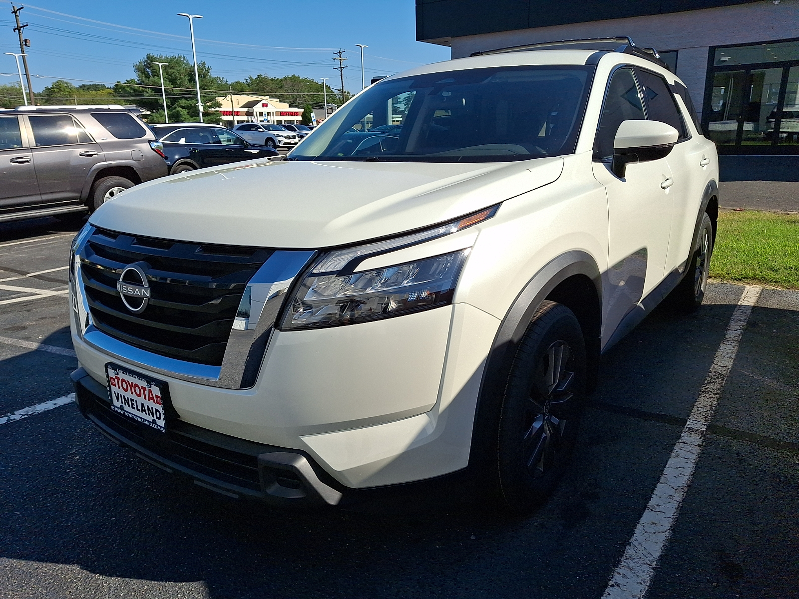 Used 2023 Nissan Pathfinder SUV