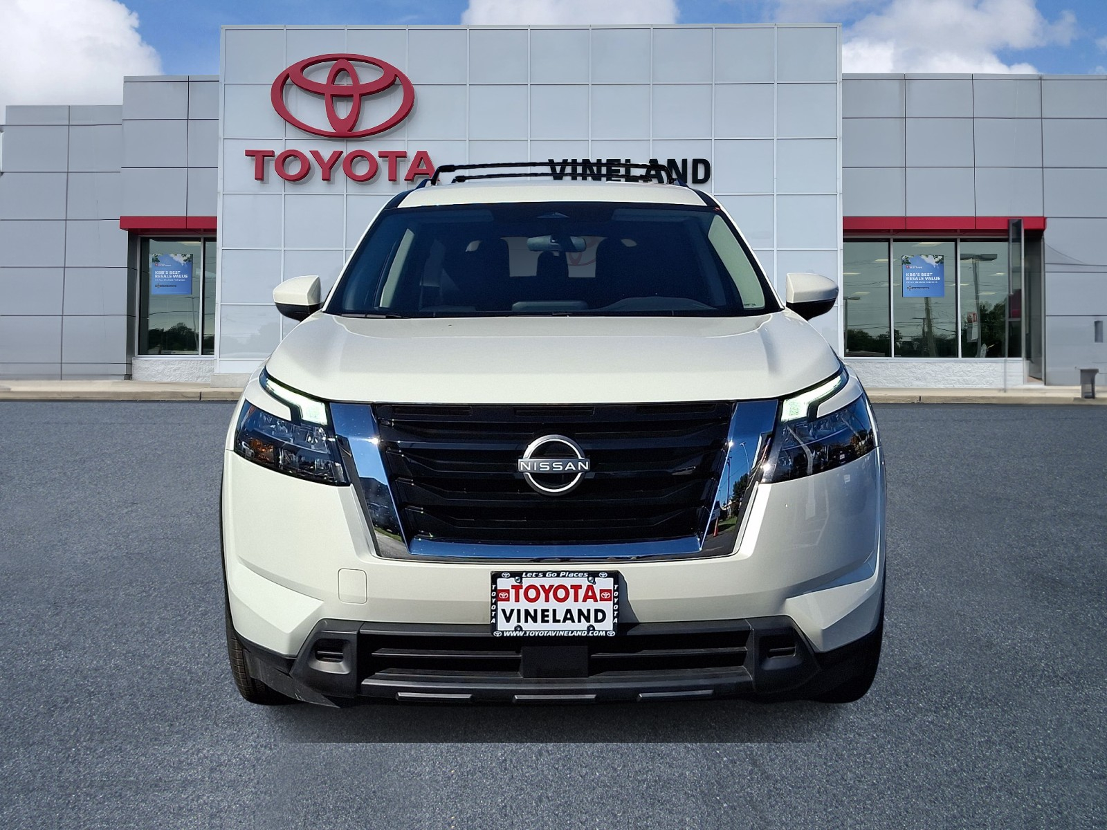 Used 2023 Nissan Pathfinder SUV