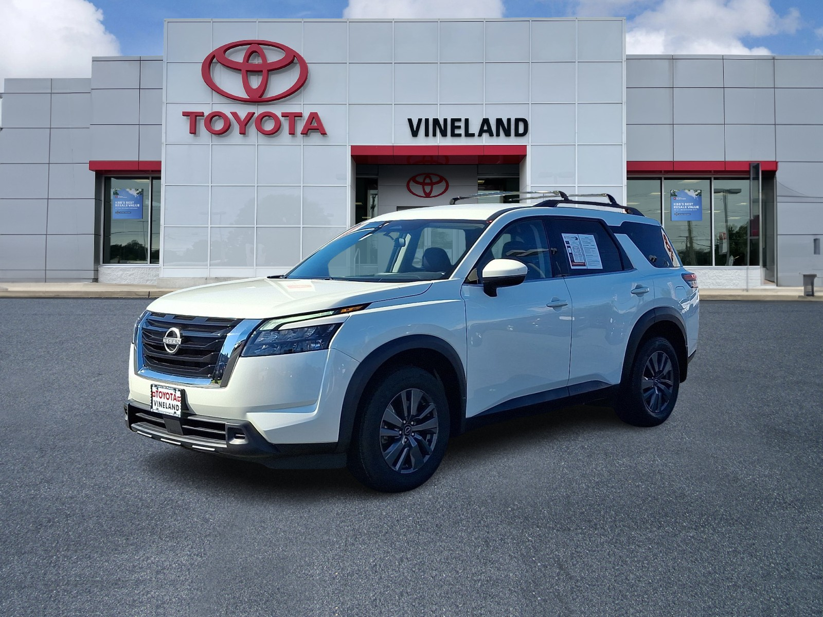 Used 2023 Nissan Pathfinder SUV
