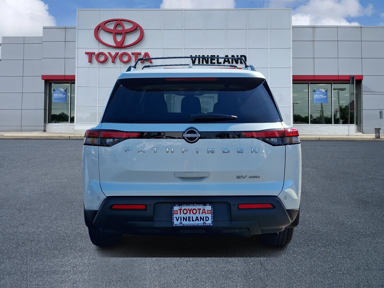 Used 2023 Nissan Pathfinder SUV