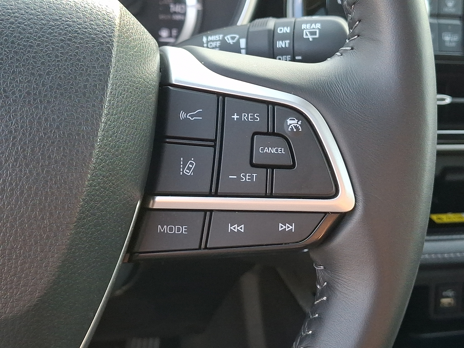 Used 2023 Toyota Highlander SUV