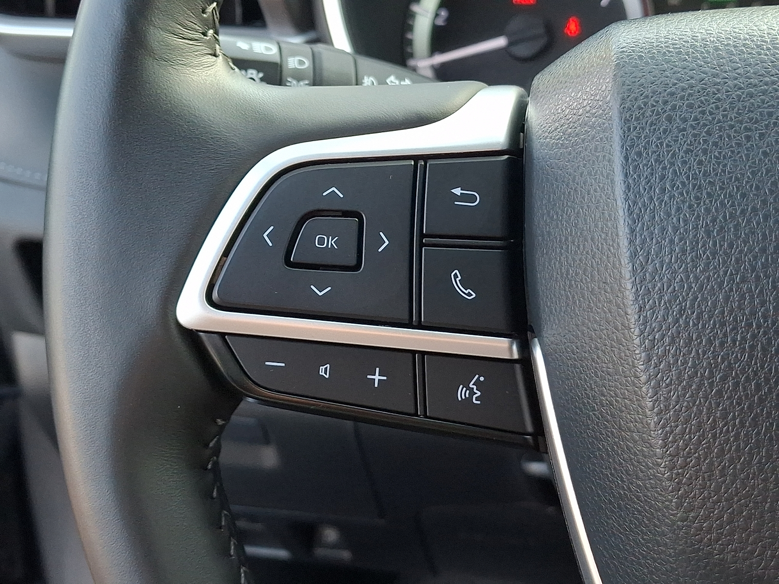 Used 2023 Toyota Highlander SUV