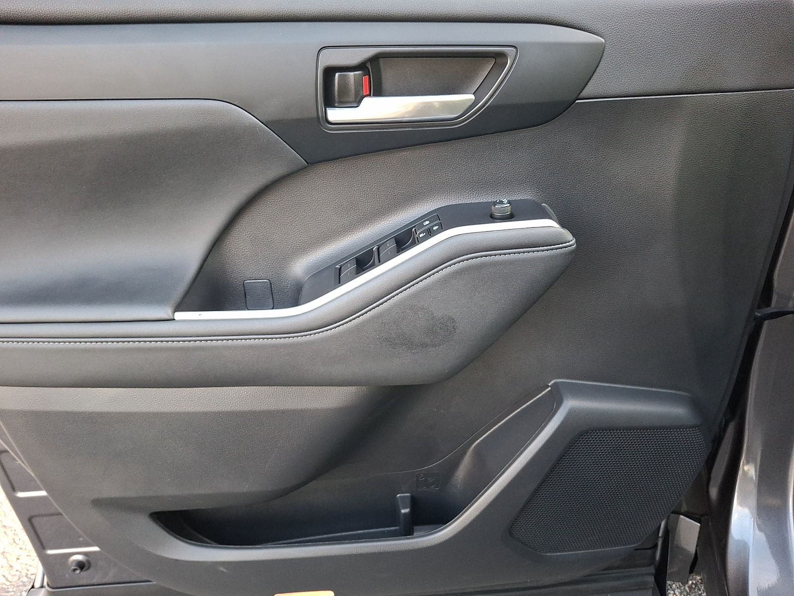 Used 2023 Toyota Highlander SUV