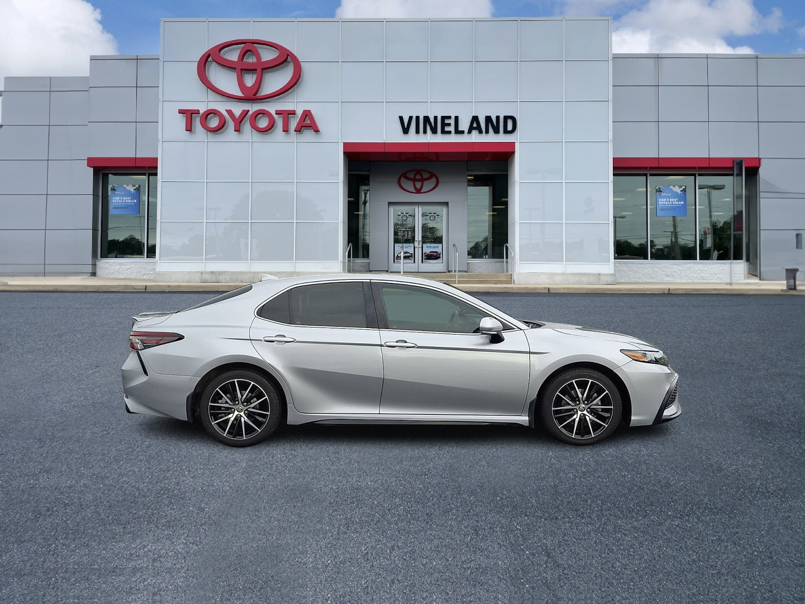 Used 2022 Toyota Camry Sedan