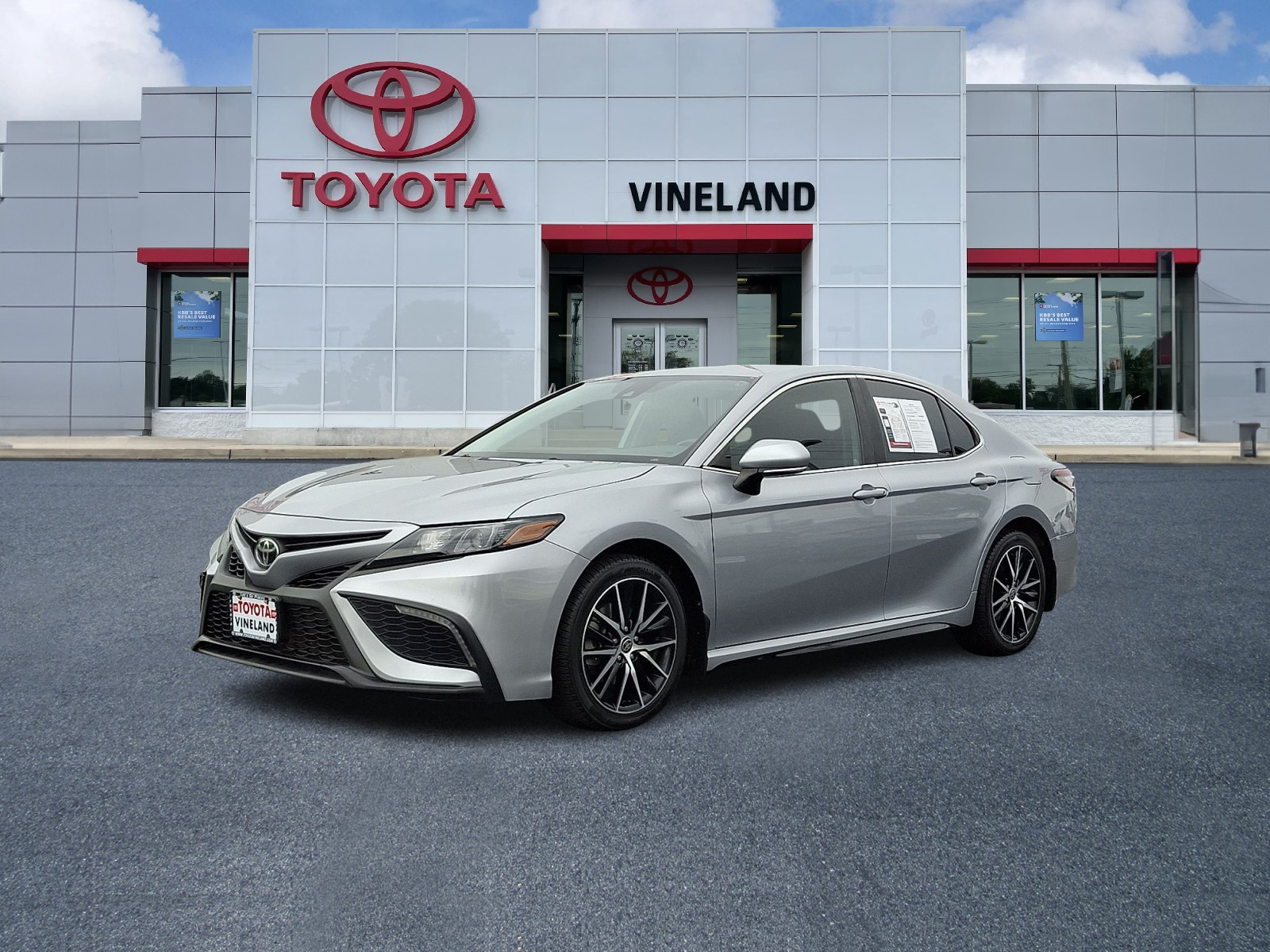 Used 2022 Toyota Camry Sedan