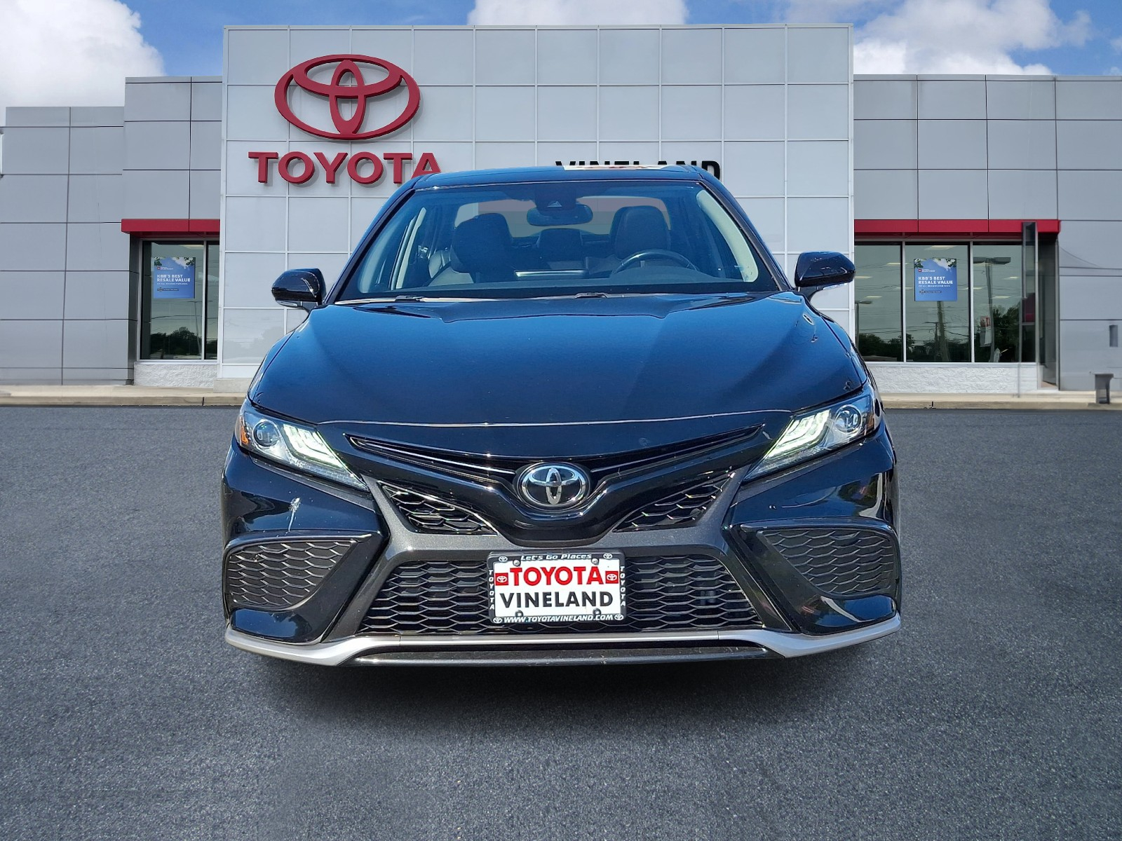 Used 2021 Toyota Camry Sedan