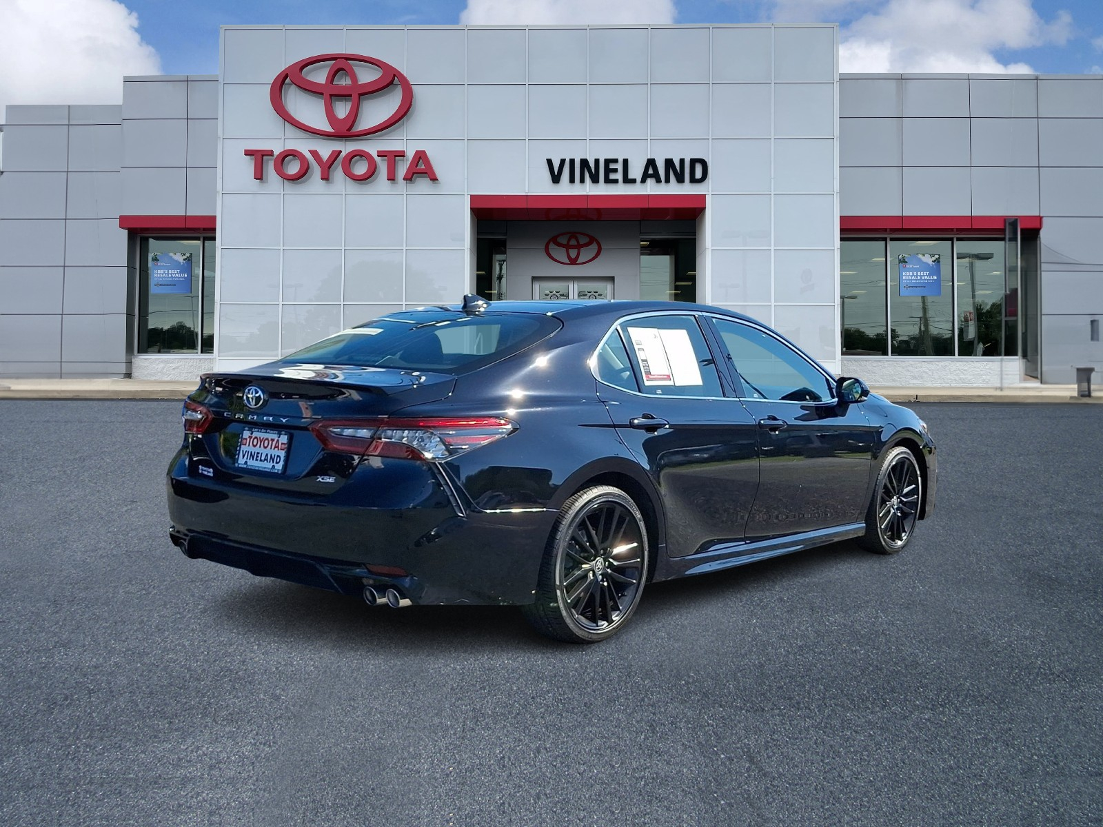 Used 2021 Toyota Camry Sedan