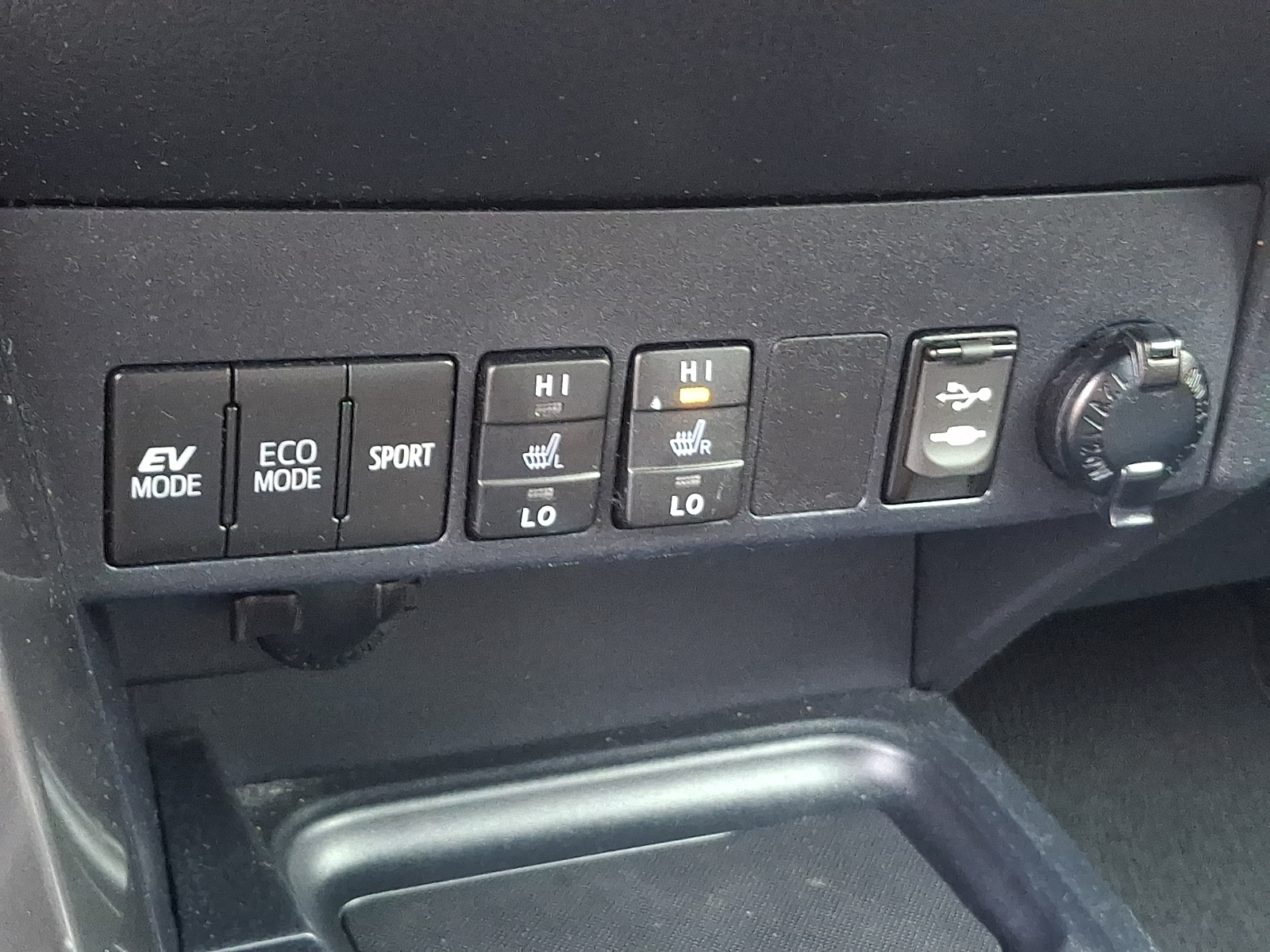Used 2018 Toyota RAV4 Hybrid SUV