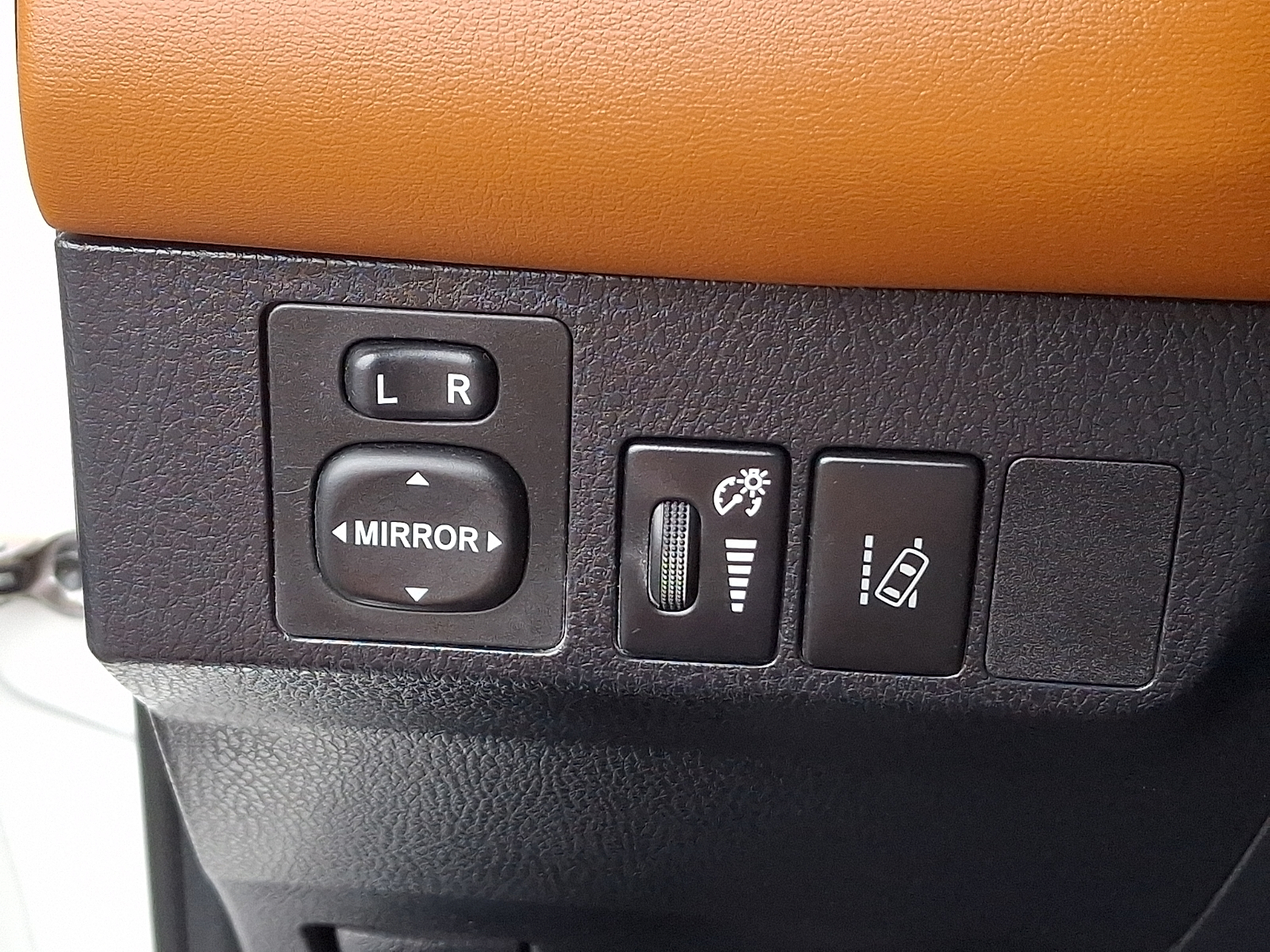 Used 2018 Toyota RAV4 Hybrid SUV