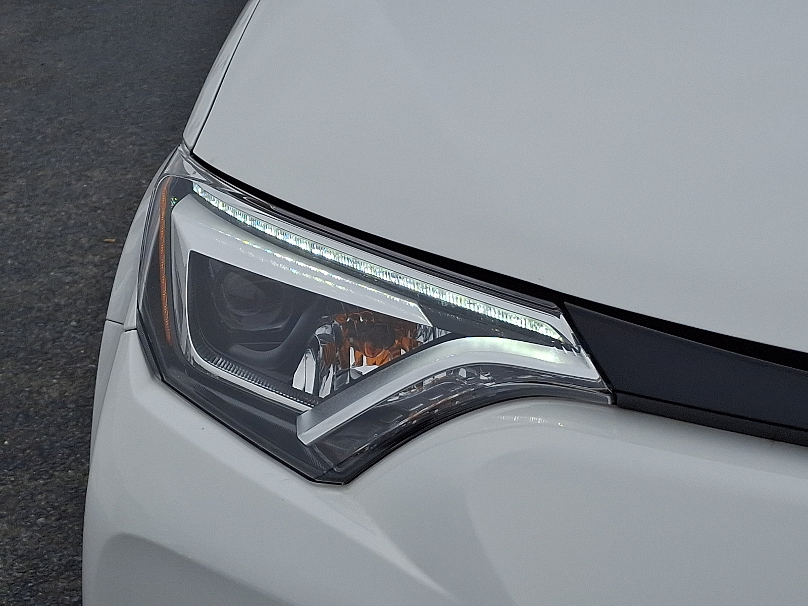 Used 2018 Toyota RAV4 Hybrid SUV