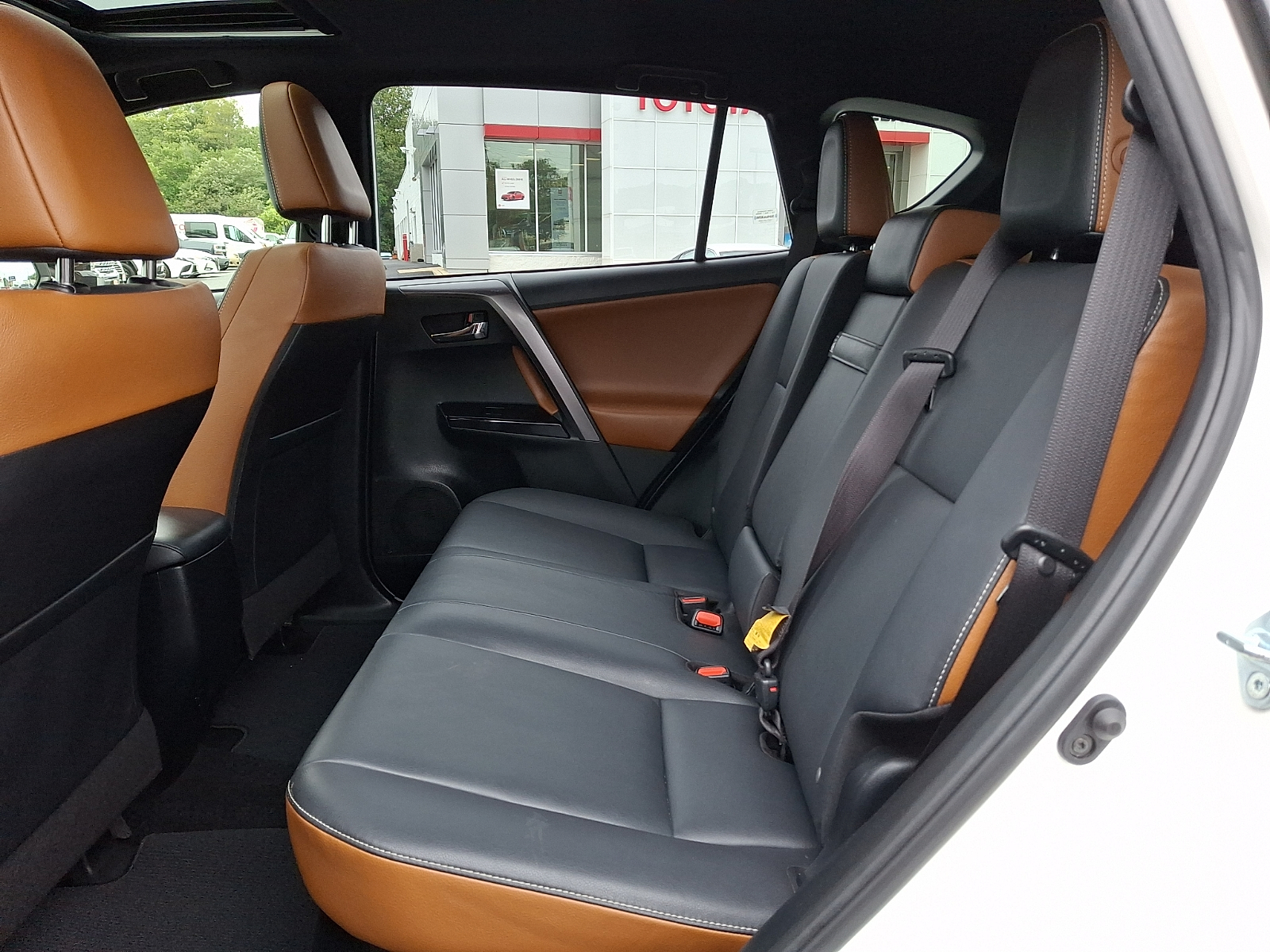 Used 2018 Toyota RAV4 Hybrid SUV