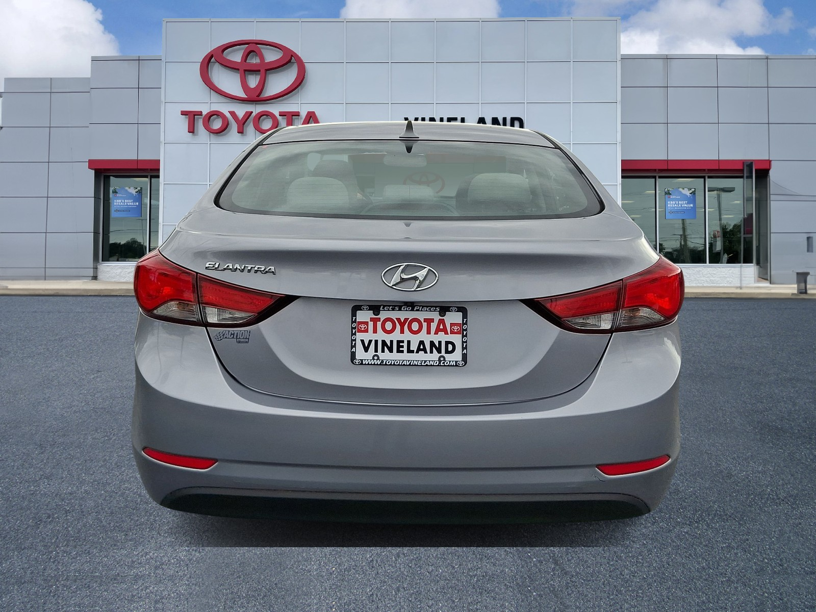 Used 2015 Hyundai Elantra Sedan